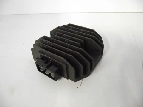 Regulator rectifier  Yamaha FAZER 600 2004 - 2007