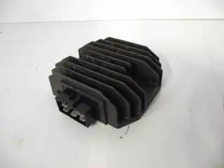 Regulator rectifier  Yamaha FAZER 600 2004 - 2007