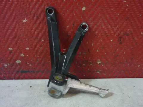 DUO VOETSTEUN LINKS Hyosung Comet 650 2003 - 2006