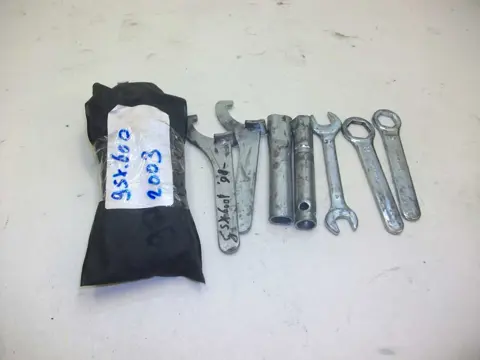 GEREEDSCHAPSET Suzuki GSX F 600 1998 - 2005
