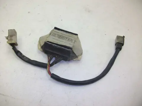 CDI UNIT Kawasaki GPZ 550 1970 - 2012