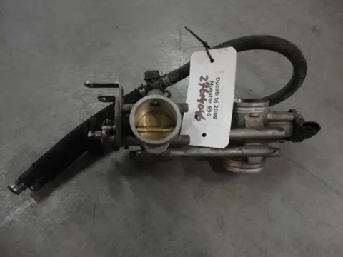 GASKLEPHUIS Ducati monster 696 2008 - 2010