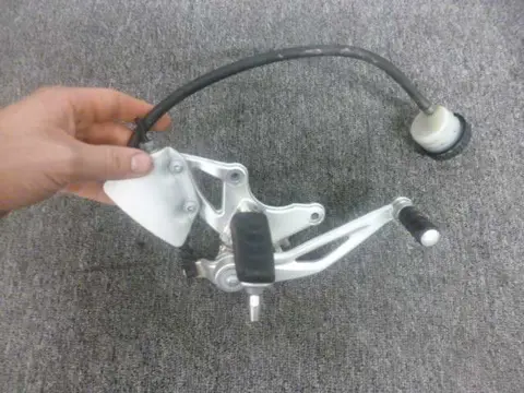 REM EN OF SCHAKELSET BMW R 1200 R 2005 - 2011