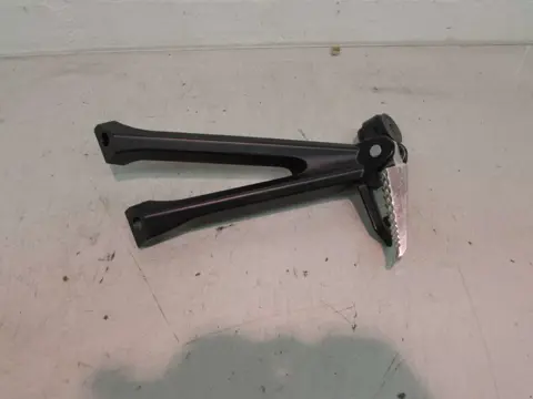 DUO VOETSTEUN RECHTS Suzuki GSX R 600 2011 - 2014