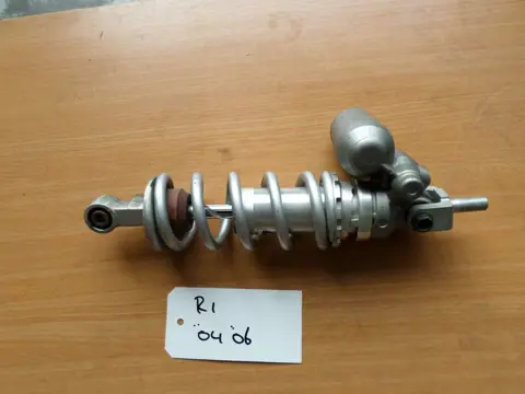 ACHTER SCHOKBREKER Yamaha YZF R1 2004 - 2006