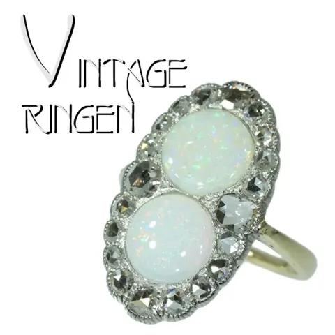 Vintage verlovingsring met oogverblindend mooie maansteen.