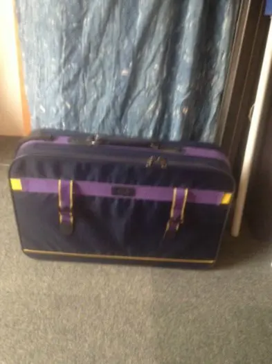 Koffer van gedeeltelijk hard kunststof