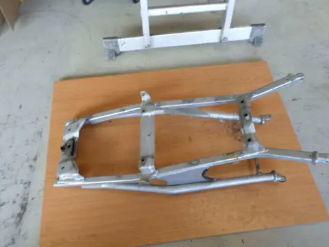 ACHTER SUBFRAME Triumph Speed Triple 955 1997 - 1999