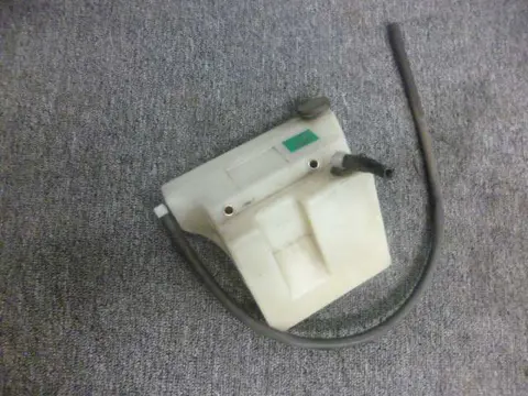 KOELVLOEISTOF RESERVOIR Triumph Tiger 900 1993 - 1998