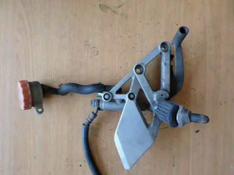 RECHTER SCHETSPLAAT Honda CBR 600 F 1995 - 1998