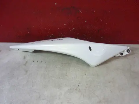 RECHTER ACHTERKANT Suzuki B KING 1300 2007 - 2009