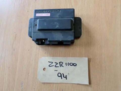 ZEKERINGKAST Kawasaki ZZR 1100 1993 - 2001