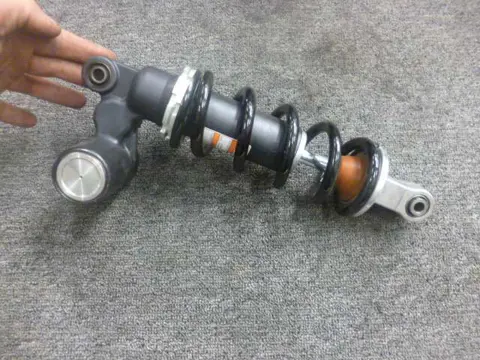ACHTER SCHOKBREKER Suzuki GSX R 600 2011 - 2014