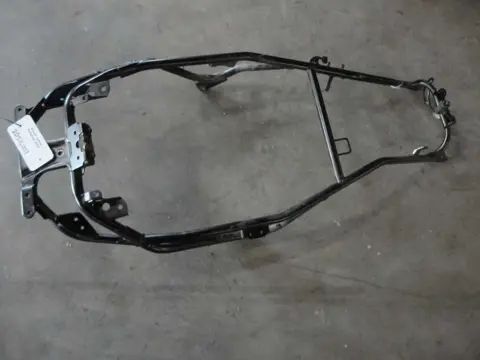 ACHTER SUBFRAME Suzuki Burgman 650 2002 - 2009