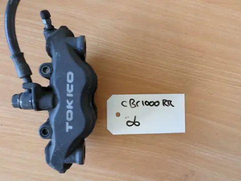 REMKLAUW RECHTS VOOR Honda CBR Fireblade 2006 - 2007