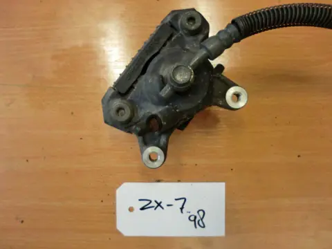 ACHTER REMKLAUW Kawasaki ZX 7 R 1996 - 2002