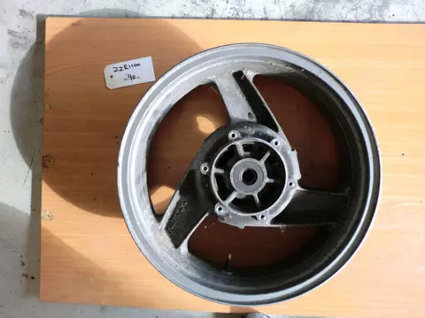 ACHTER VELG Kawasaki ZZR 1100 1990 - 1992