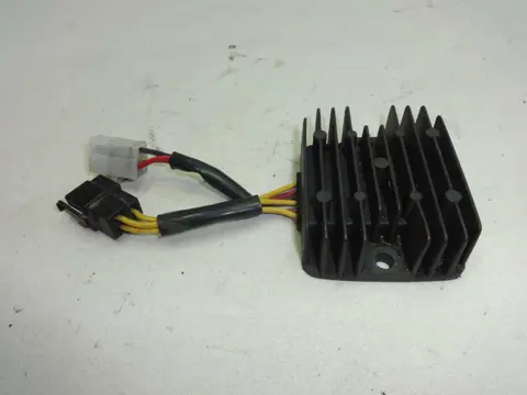SPANNINGSREGELAAR Suzuki LS 650 1986 - 2004