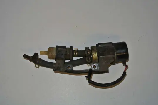 BRANDSTOFPOMP Kawasaki ZX 9 R 1994 - 1997