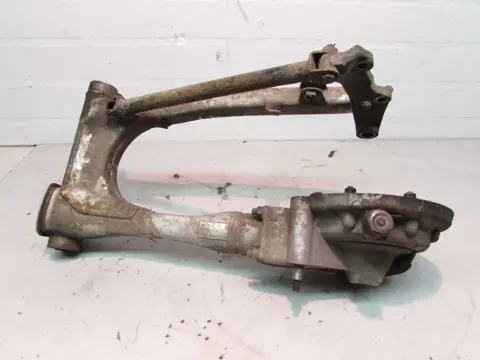 ACHTER BRUG Yamaha XJ 750 1982 - 1984