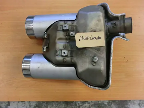 UITLAAT Ducati Multistrada 1000 2003 - 2006