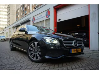 Mercedes-Benz E-Klasse 200 Business Solution | Sfeer | 19inch | Camera | LED pakket | Leer | Uitmunt