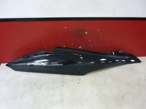 RECHTER ACHTERKANT Honda PCX 150 2004 - 2014