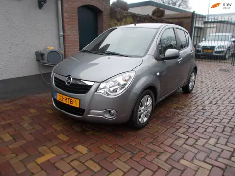 Opel Agila 1.2 Editionairco 128 dkm nap