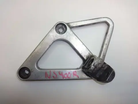 LINKER SCHETSPLAAT Honda NSR 400 1983 - 1986