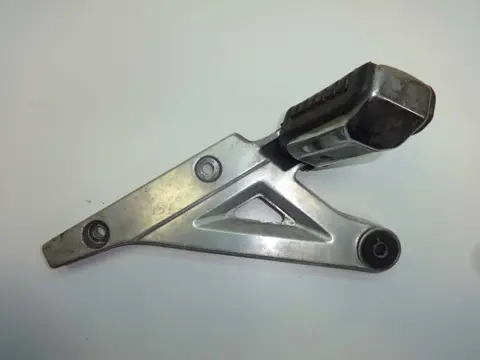 DUO VOETSTEUN LINKS Honda VF 500 1984 - 1985