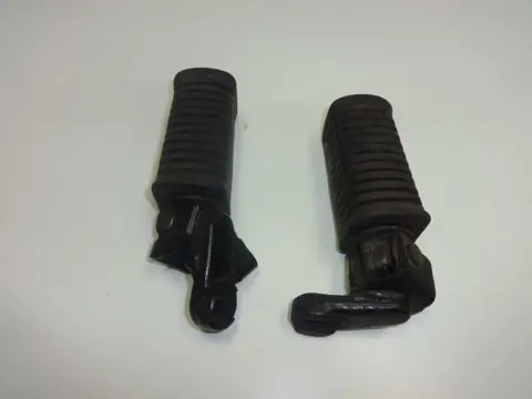 VOETSTEUN LINKS Kawasaki CSR 305 LTD 1981 - 1989