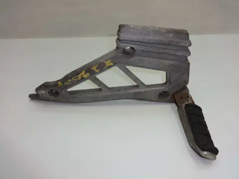 LINKER SCHETSPLAAT Yamaha XJ 900 F 1983 - 1994