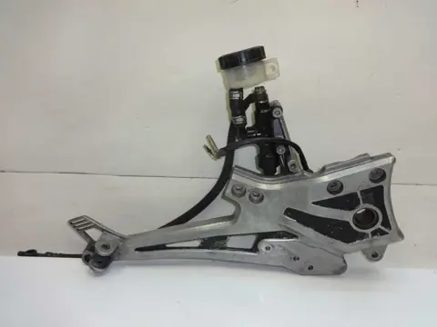 RECHTER SCHETSPLAAT Kawasaki GPZ 900 1984 - 1993