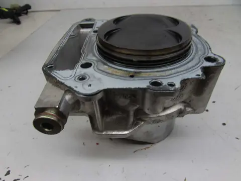 CILINDERBLOK Aprilia RSV 1000 2004 - 2005