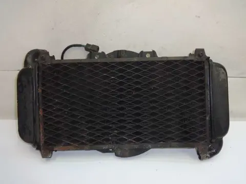 RADIATEUR Yamaha FZR 400 1986 - 1989