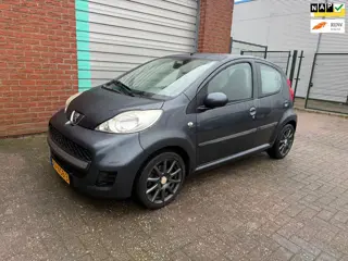 Peugeot 107 1.0-12V Urban Move 5-Drs Airco! bj:2010 NAP!