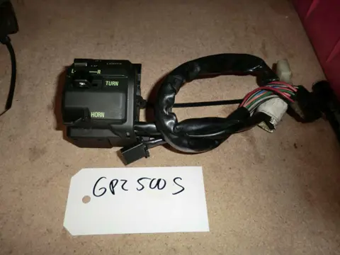 STUURSCHAKELAAR LINKS Kawasaki GPZ 500 1988 - 1994