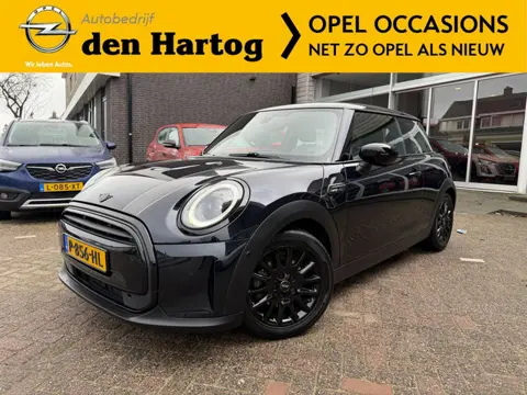 MINI Mini 1.5 Cooper Camden Plus Edition Automaat Navi/Panoramadak/Leder/Camera