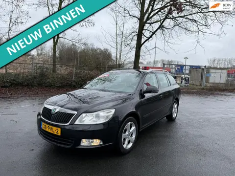 Skoda Octavia Combi 1.6 TDI Greentech Elegance Business Line RIJDT EN SCHAKELT GOED
