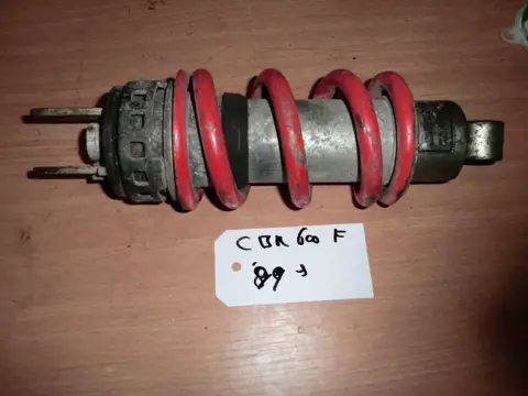 ACHTER SCHOKBREKER Honda CBR 600 F 1987 - 1990