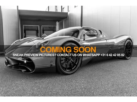 Pagani Utopia - 1 of 99 - Two Tone - Aeroblade wheels - Gold Carbon