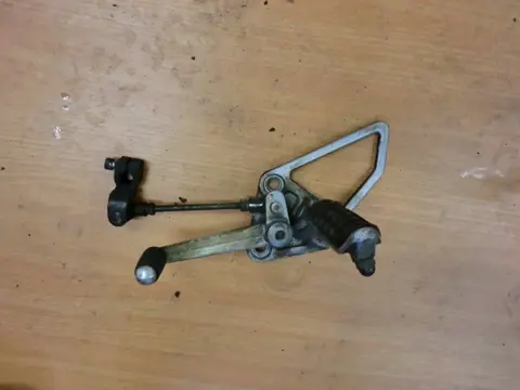 LINKER SCHETSPLAAT Kawasaki GPX 600 1988 - 1994
