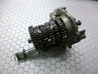 VERSNELLINGSBAK MV Agusta 990 R Brutale 2010 - 2011