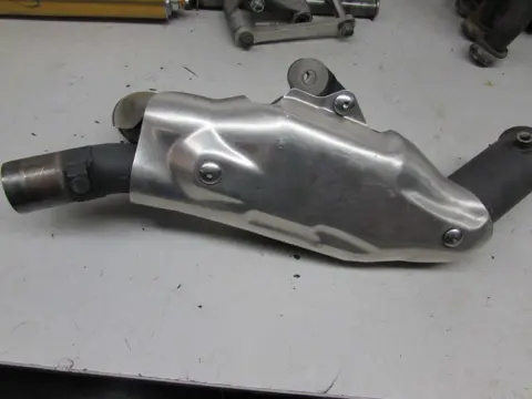 UITLAAT Yamaha YZF R1 2009 - 2010
