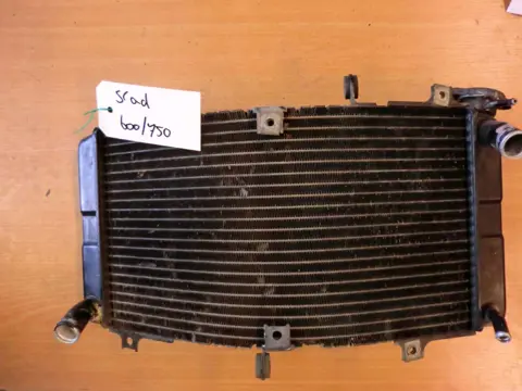 RADIATEUR Suzuki GSX R 600 1995 - 2000