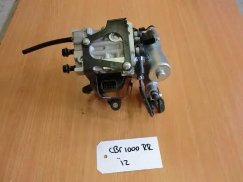 ABS POMP Honda CBR Fireblade 2008 - 2011