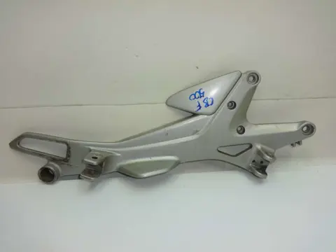 RECHTER SCHETSPLAAT Honda CBF 500 2004 - 2008