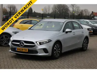 Mercedes-Benz A-Klasse 200 AUT7 Luxury Line WIDESCREEN NAVI CAMERA TREKHAAK