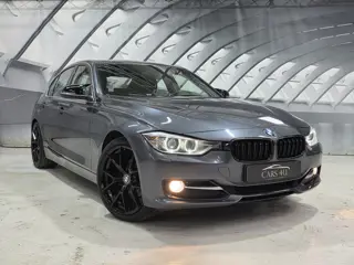 BMW 3-serie 320i High Executive m sport/ leer /zwarte hemel/ nieuwe ketting
