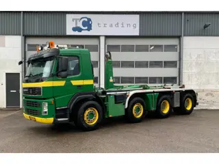 Volvo FM1850-T Terberg 8x4 hooklift (bj 2007, automaat)